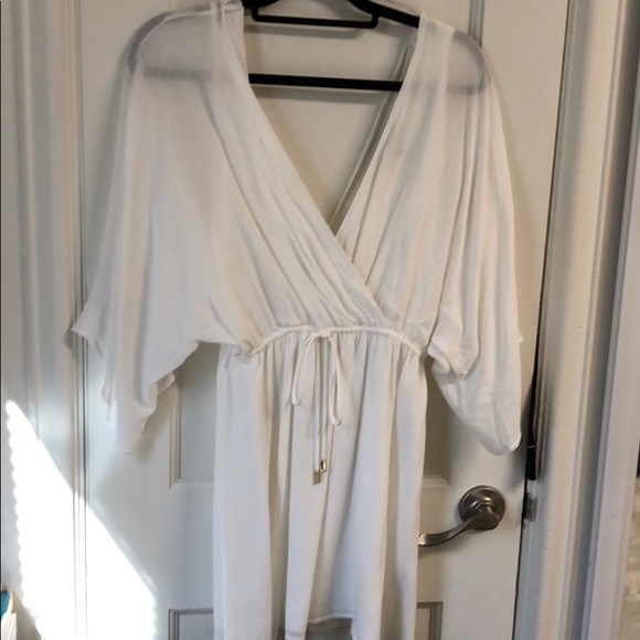 Lulu's White Dress - Picture 3 of 3